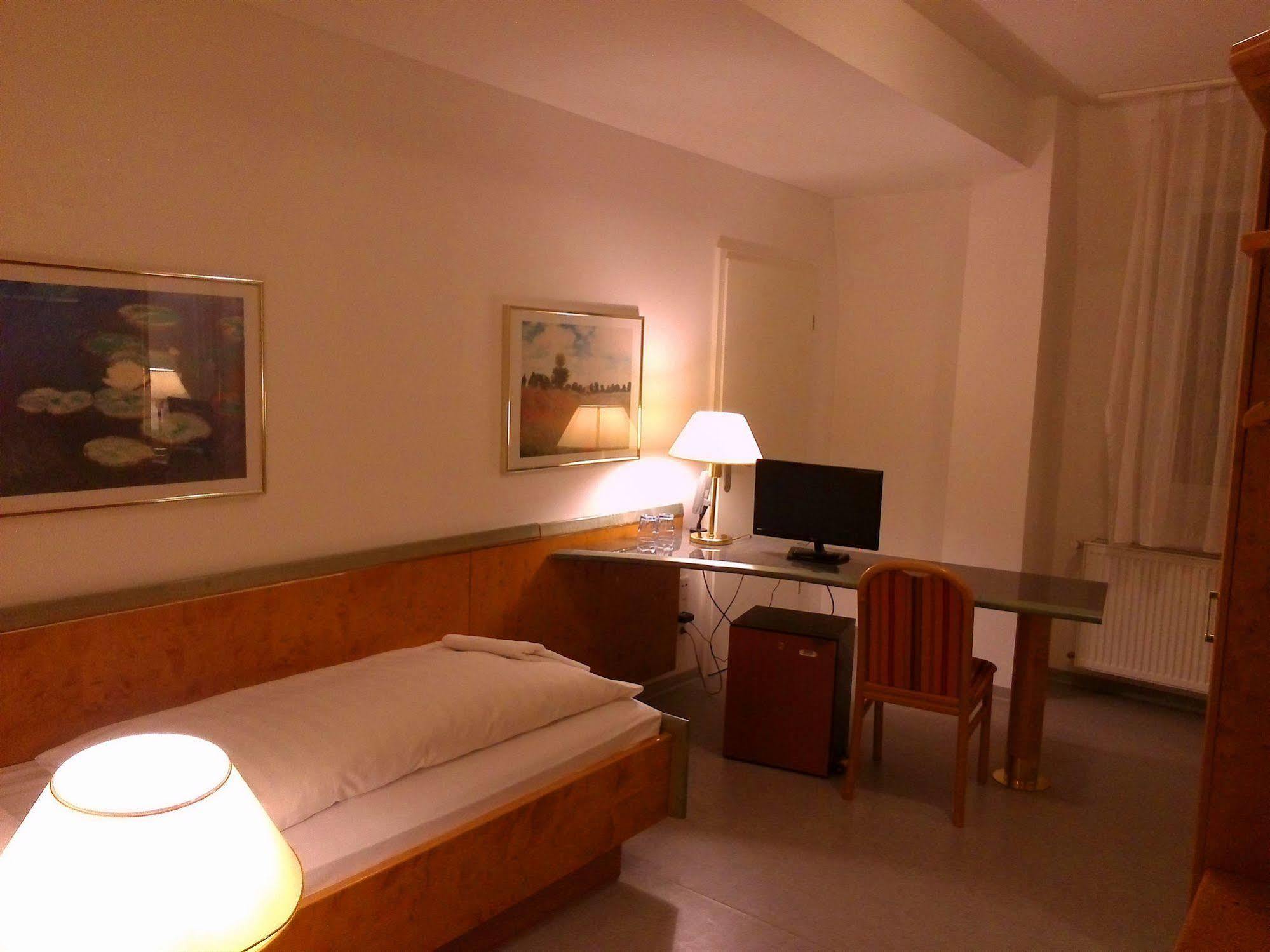 Willy Hotel Frankfurt Frankfurt am Main Luaran gambar